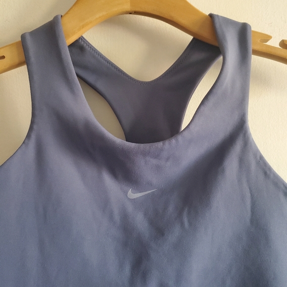 Nike Women's Yoga Alate Curve Sports Bra Size 1x Gym Work out Training - Picture 2 of 8